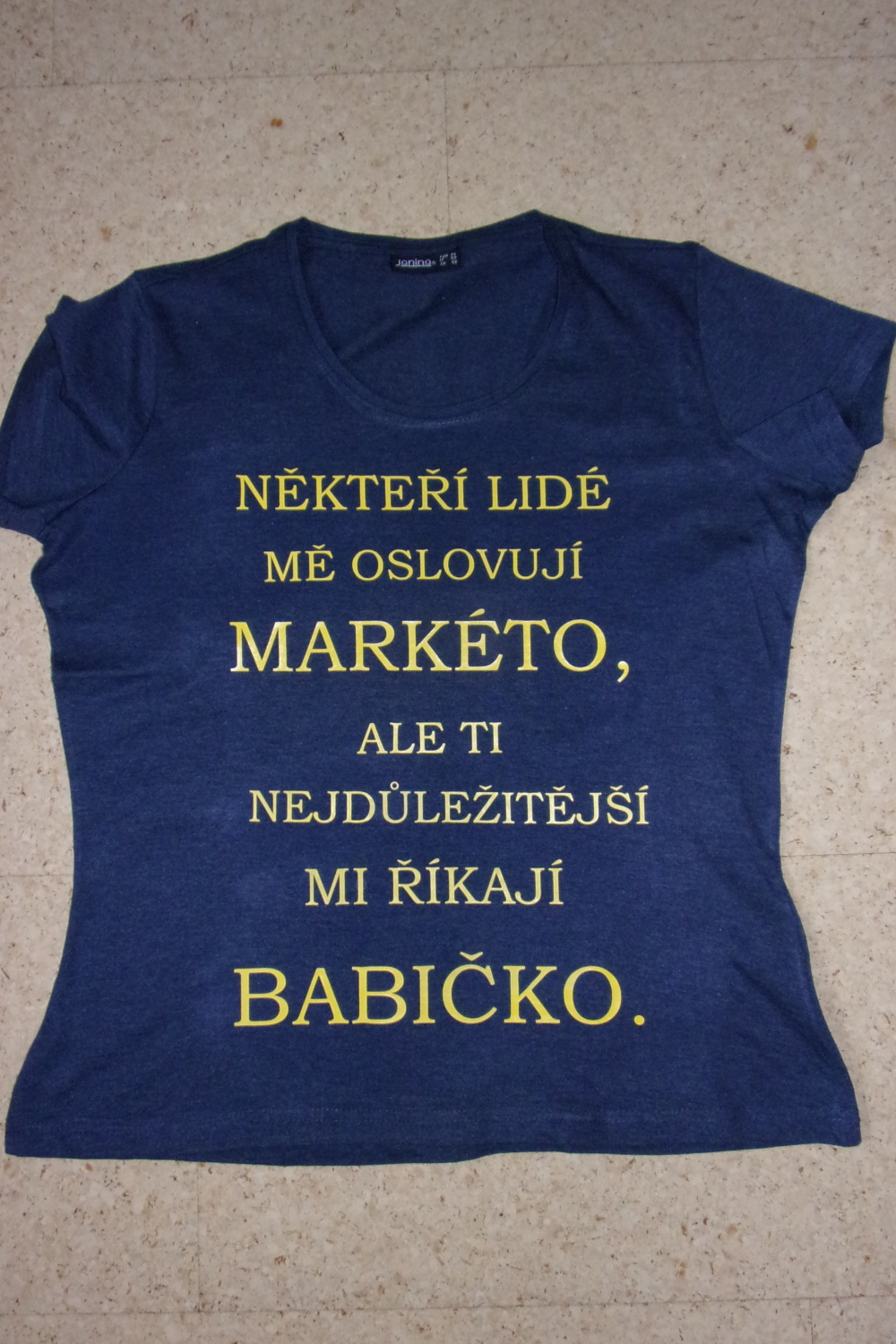 2020_Tricko_Marketa_Babicka_predek